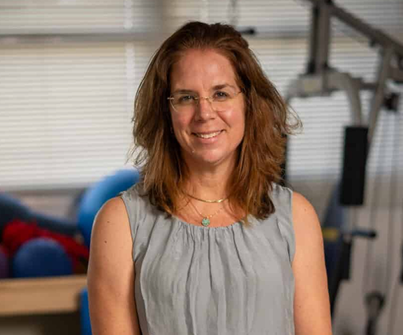 חדווה ארז - פיזיותרפיסטית מוסמכת